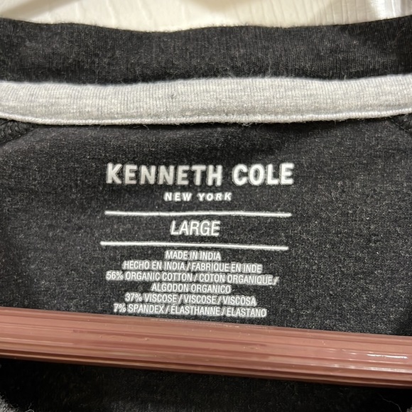 Kenneth Cole T-shirt - Picture 3 of 4